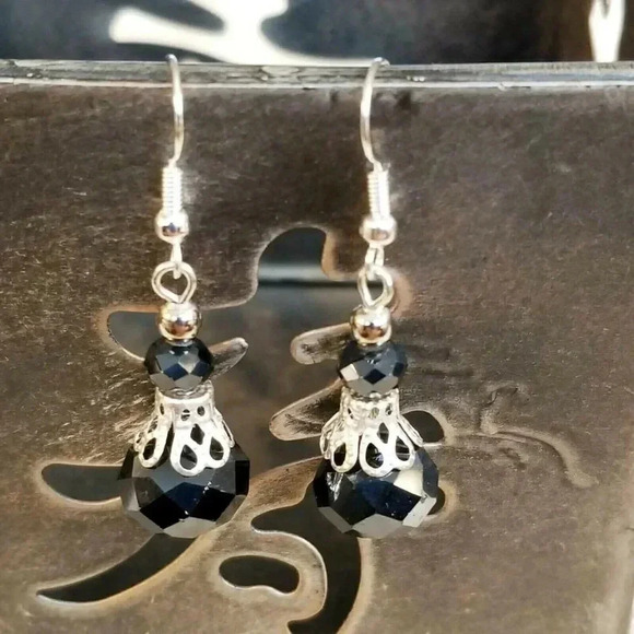 Hand Crafted Victorian Black Crystal Silver Filigree Basket Earrings - Picture 1 of 8